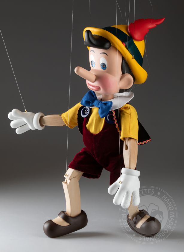 Pinocchio - replica perfettamente intagliata a mano