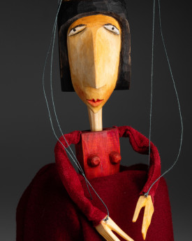 Lovely queen - wooden hand-carved marionette