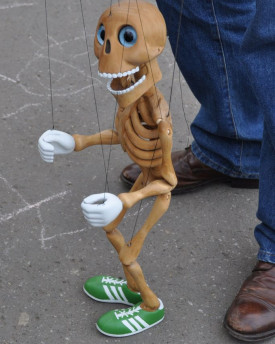 Squelette dansant, Bonnie en Bois