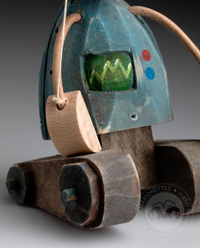 Roboter - Handgeschnitzte Stehpuppe aus Holz