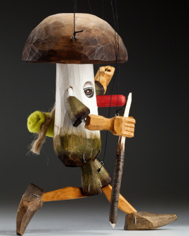 Pan Hříbek – loutka lesního houbového skřítka