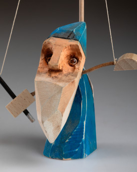 Zauberer – handgeschnitzte Stehpuppe aus Holz