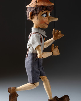Detailreiche Pinocchio-Marionette – mit blinzelnden Augen