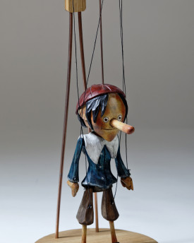 Superestrella Pinocho viviente + Soporte especial para marionetas